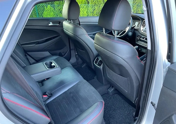Hyundai Tucson cena 69900 przebieg: 77000, rok produkcji 2016 z Jarocin małe 254